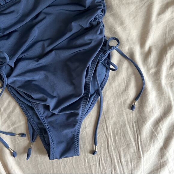 SALE💝 Athleta One Piece Swimsuit - Picture 3 of 8